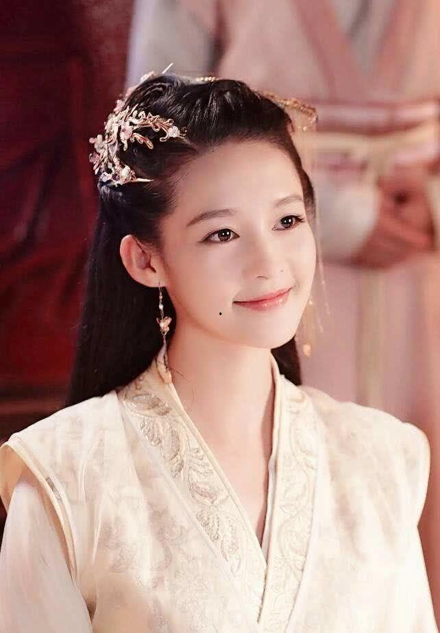 娱乐圈爆料李沁的是谁,李沁爆料者身份大起底 第2张 娱乐圈爆料李沁的是谁,李沁爆料者身份大起底 第2张